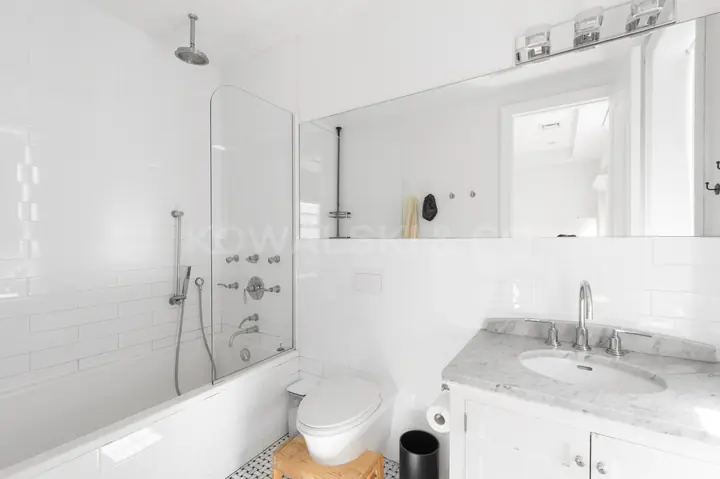 En suite bathroom