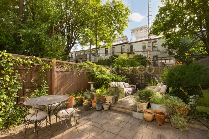 Private garden